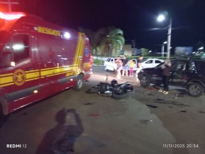 Imagem da notícia Jovem de 20 anos sofre traumatismo craniano durante colisão entre moto e carro em Chapadão do Sul